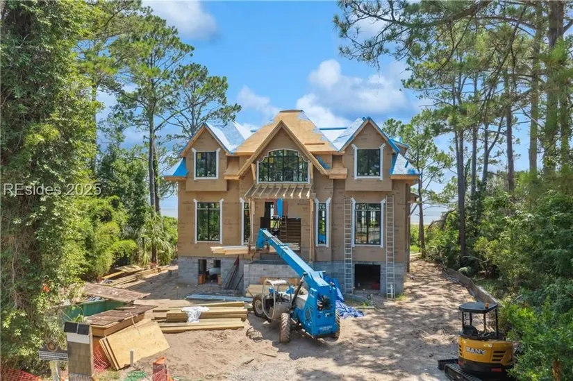 9 Brown Pelican Road, Hilton Head Island, SC