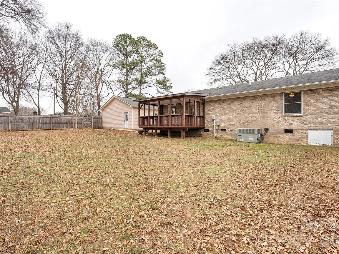 225 Belhaven Cir, Clover, SC 29710